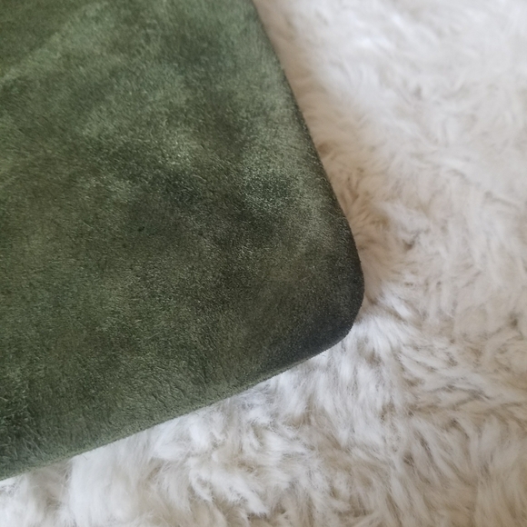 Vintage GUCCI Suede Olive Green Tote - Picture 6 of 7